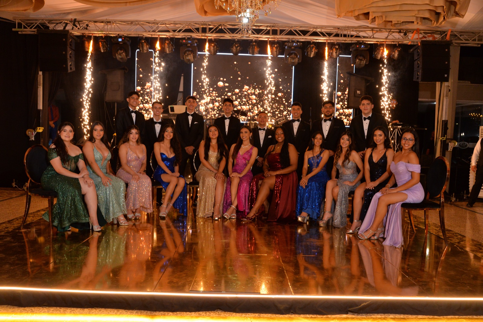 Ceremonia de grado — DC Group