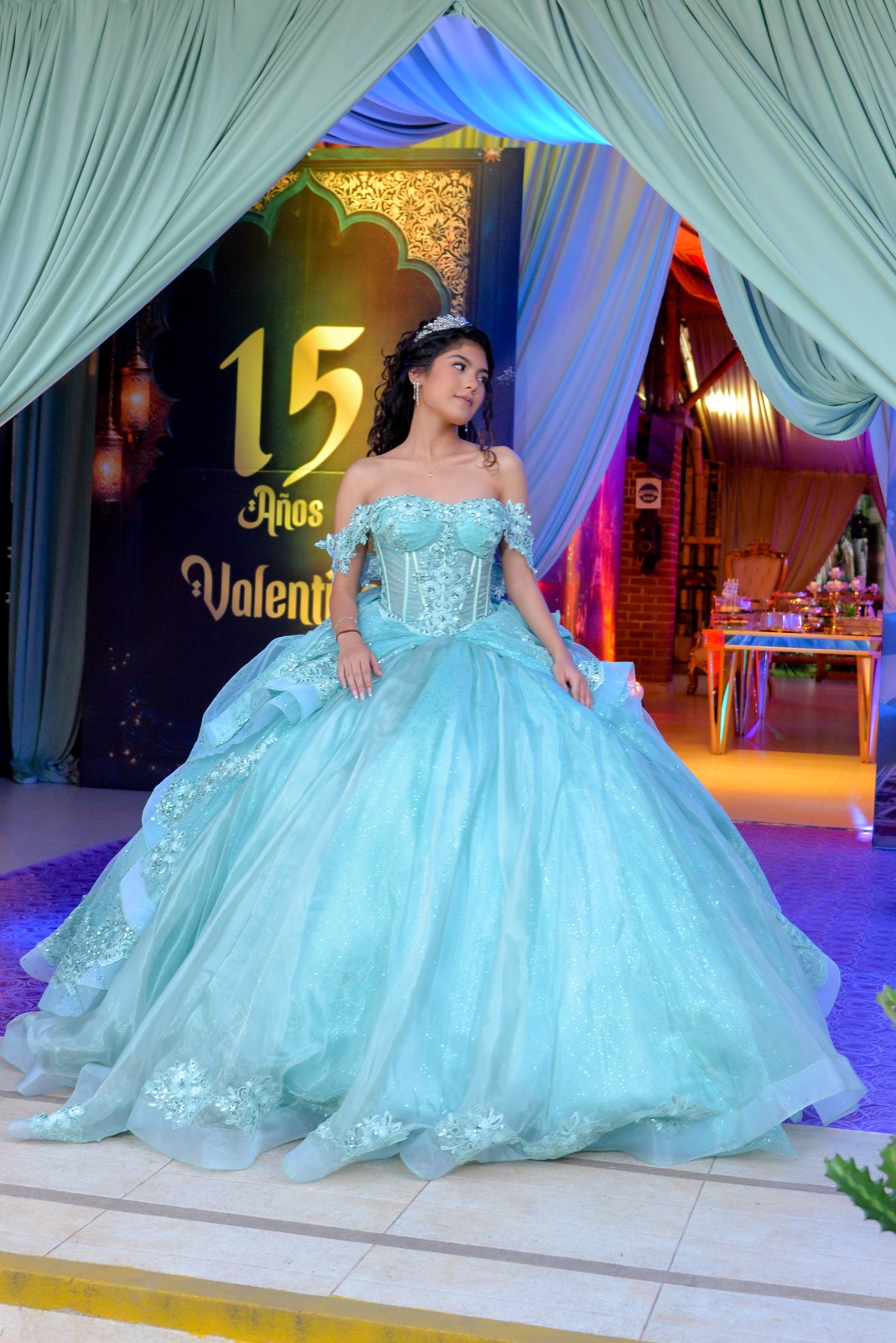 Quinceañera exclusiva DC Group